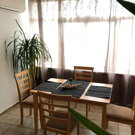 Beach 24 פומורי